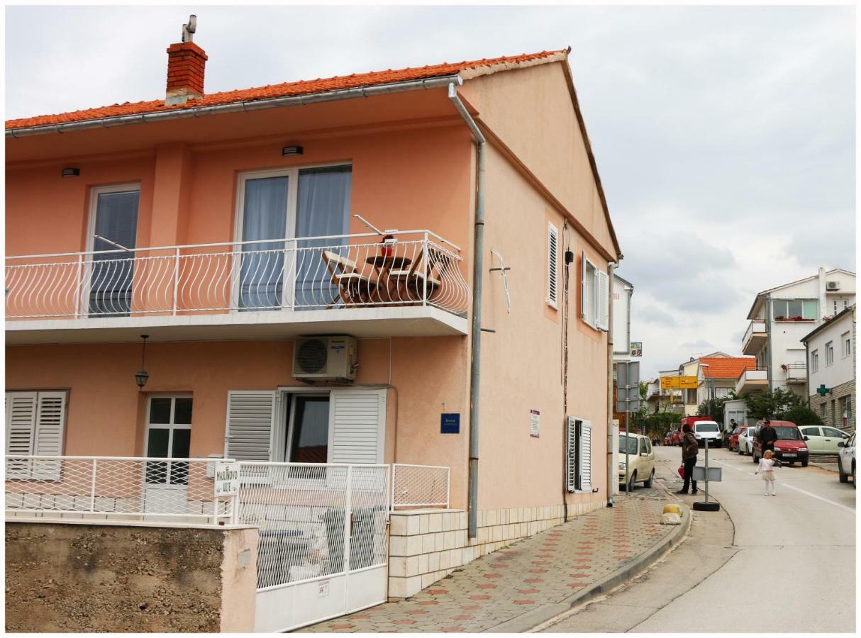 Apartman Loretta Primošten Exterior foto